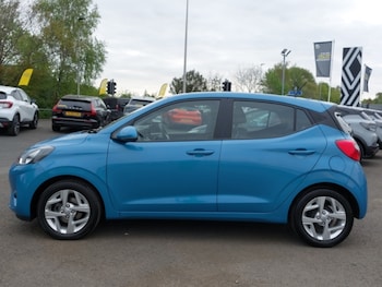 Used Hyundai i10 2023 for sale - 78490660: Photo