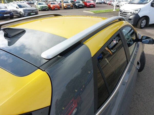 Used Kia Stonic 2023 for sale - 76199340: Photo 13