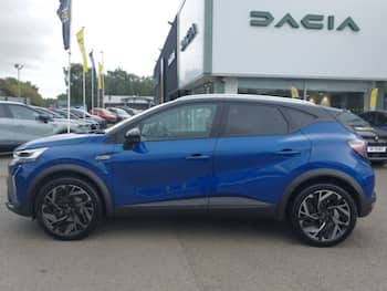 Used Renault Captur 2024 for sale - 79826700: Photo