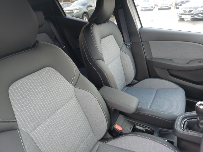 Used Renault Clio 2025 for sale - 76846957: Photo 13