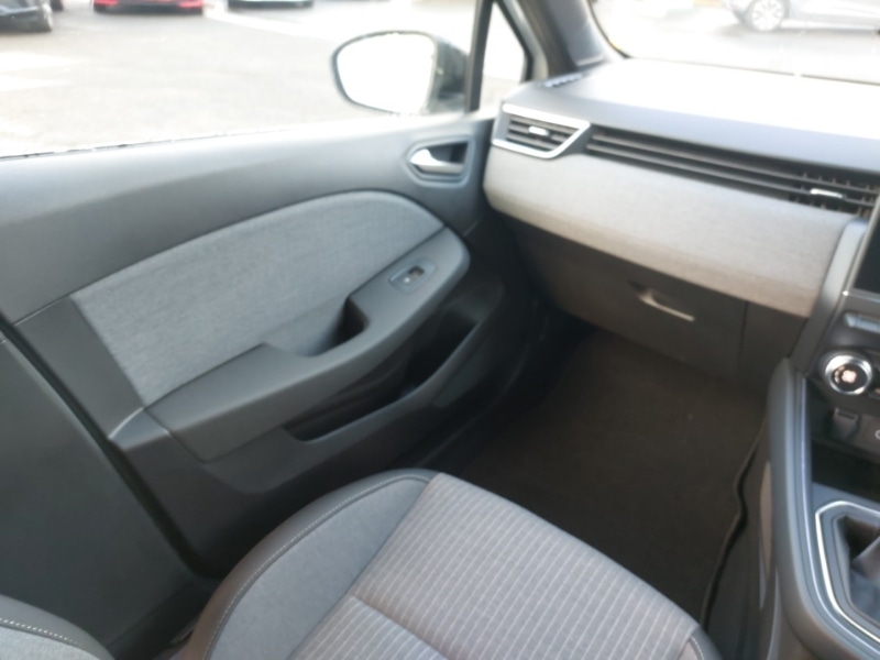 Used Renault Clio 2025 for sale - 76846973: Photo 10