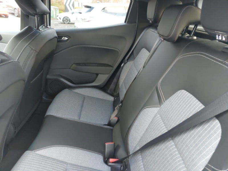 Used Renault Clio 2025 for sale - 76846973: Photo 6