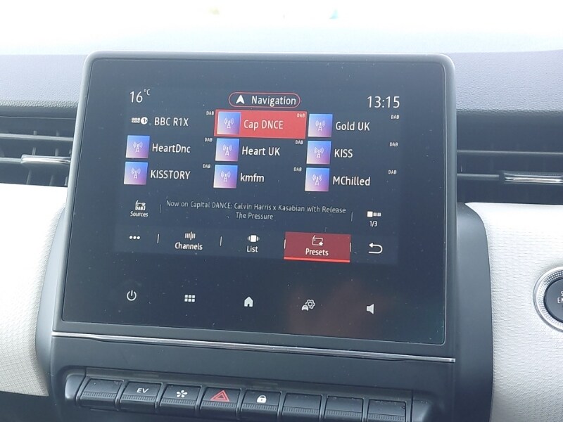 Used Renault Clio 2023 for sale - 77999351: Photo 17