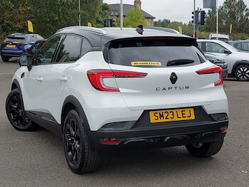 Used Renault Captur 2023 for sale - 76059052: Photo 3