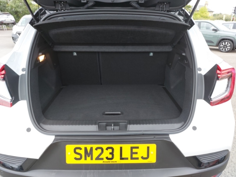 Used Renault Captur 2023 for sale - 76059052: Photo 8