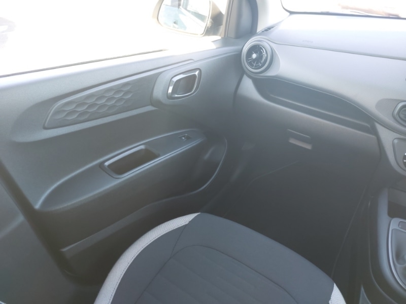 Used Hyundai i10 2023 for sale - 77777302: Photo 10