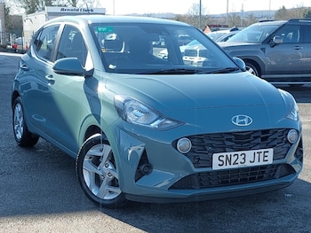 Used Hyundai i10 2023 for sale - 77777302: Photo