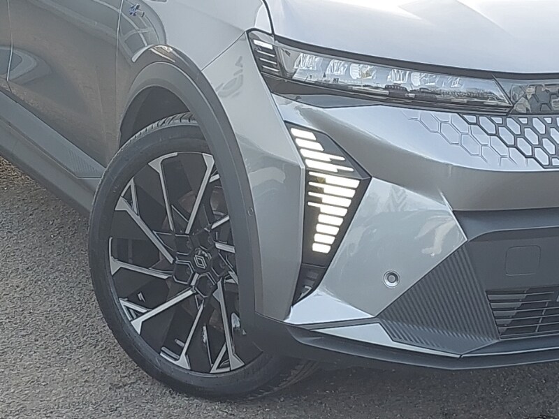 Used Renault Scenic E-Tech 2025 for sale - 77585244: Photo 9