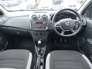 Used Dacia Sandero Stepway 2020 for sale - 79573486: Photo