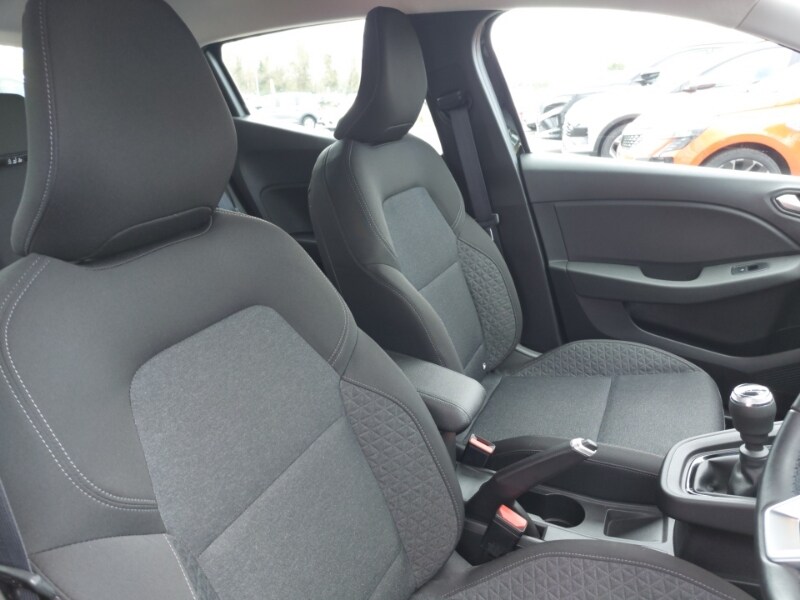 Used Renault Clio 2023 for sale - 78164393: Photo 16