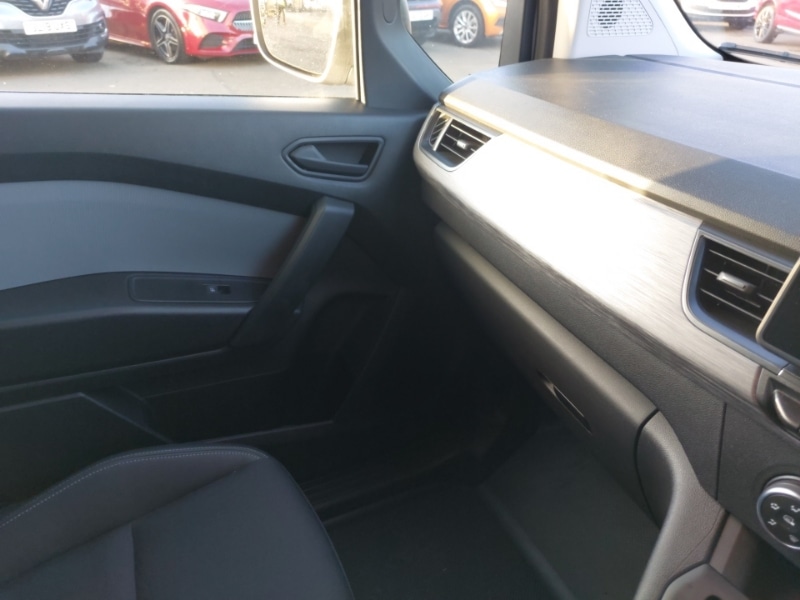 Used Renault Kangoo 2025 for sale - 76583700: Photo 11