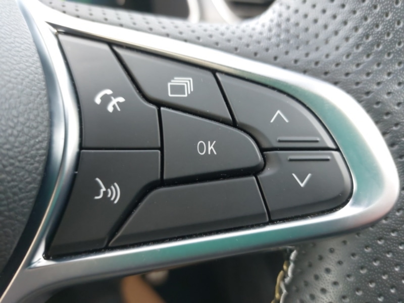 Used Renault Captur 2023 for sale - 76358891: Photo 18