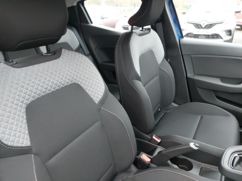 Used Renault Clio 2025 for sale - 76846958: Photo 13