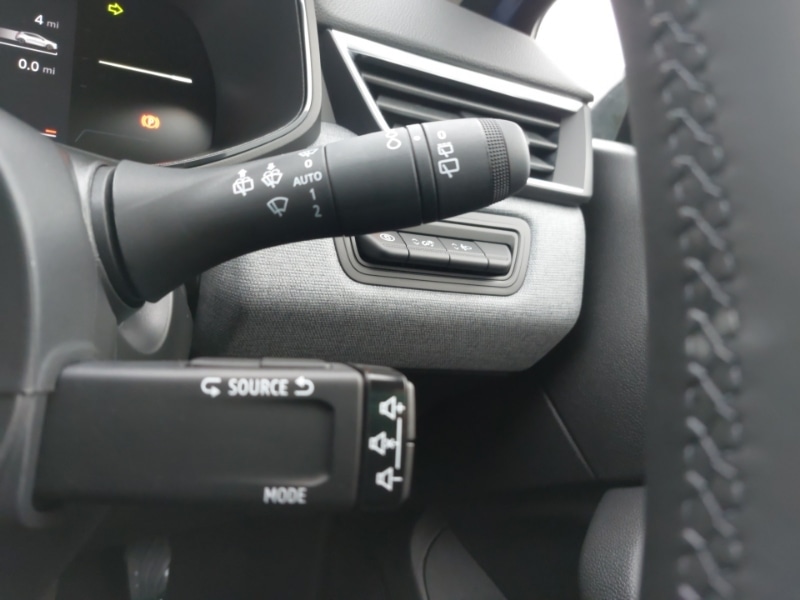 Used Renault Clio 2025 for sale - 76846958: Photo 19