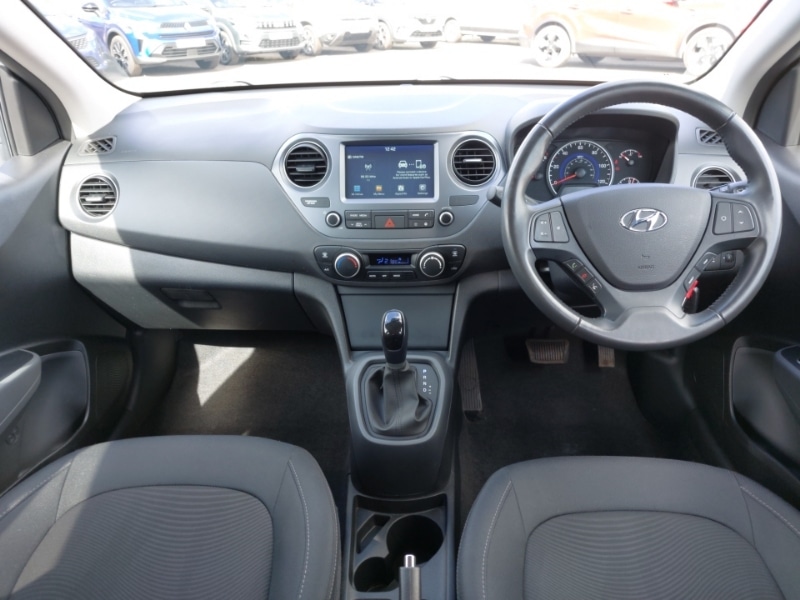 Used Hyundai i10 2019 for sale - 78203070: Photo 2