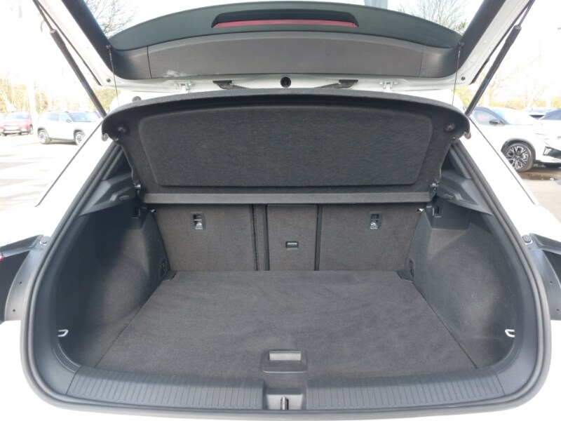 Used Volkswagen T-Roc 2018 for sale - 77605924: Photo 8