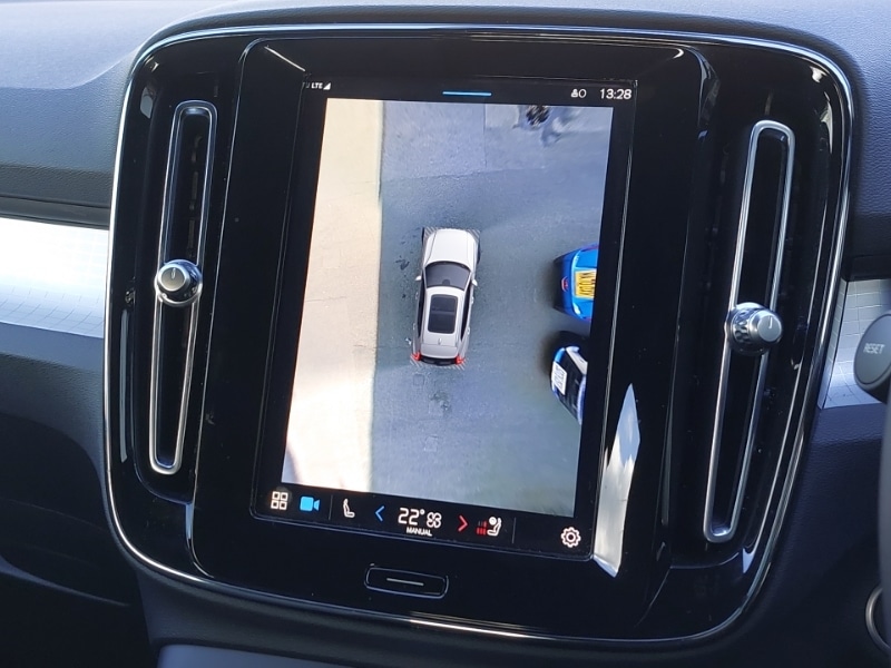 Used Volvo XC40 2023 for sale - 76375211: Photo 16