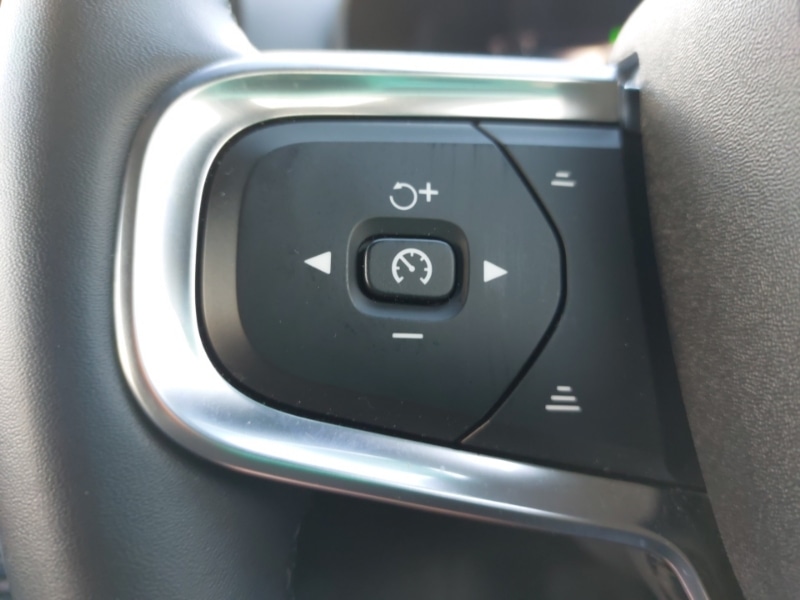 Used Volvo XC40 2023 for sale - 76699856: Photo 18