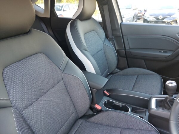 Used Renault Captur 2023 for sale - 76238301: Photo 13