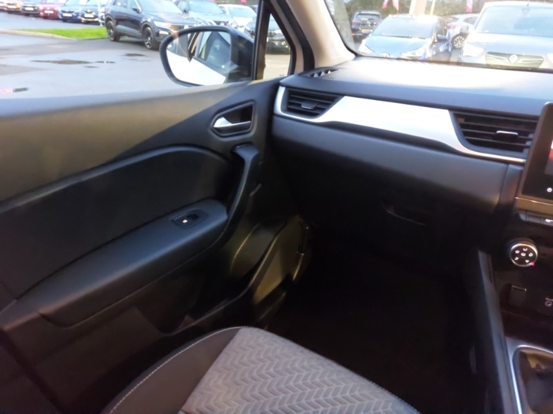 Used Renault Captur 2022 for sale - 76987255: Photo 11