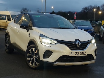 Used Renault Captur 2022 for sale - 76987255: Photo