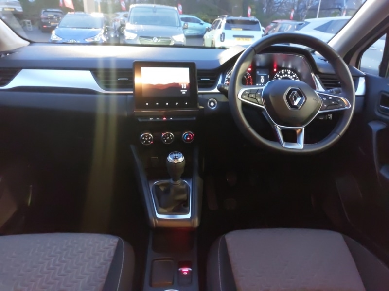 Used Renault Captur 2022 for sale - 76987255: Photo 2