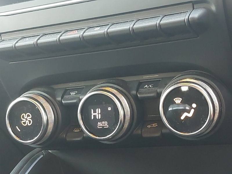 Used Renault Clio 2022 for sale - 76639497: Photo 14