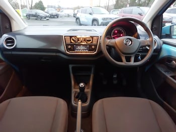 Used Volkswagen up! 2018 for sale - 77343328: Photo