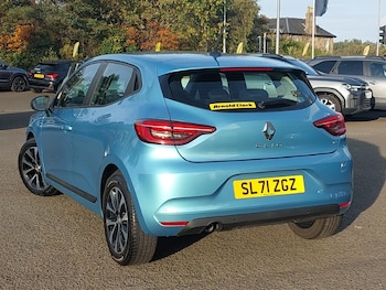 Used Renault Clio 2021 for sale - 76229974: Photo 3