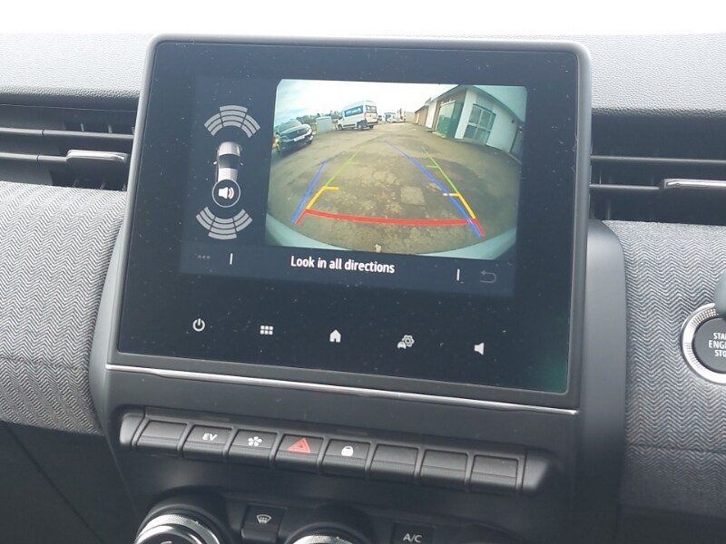 Used Renault Clio 2025 for sale - 77690028: Photo 17