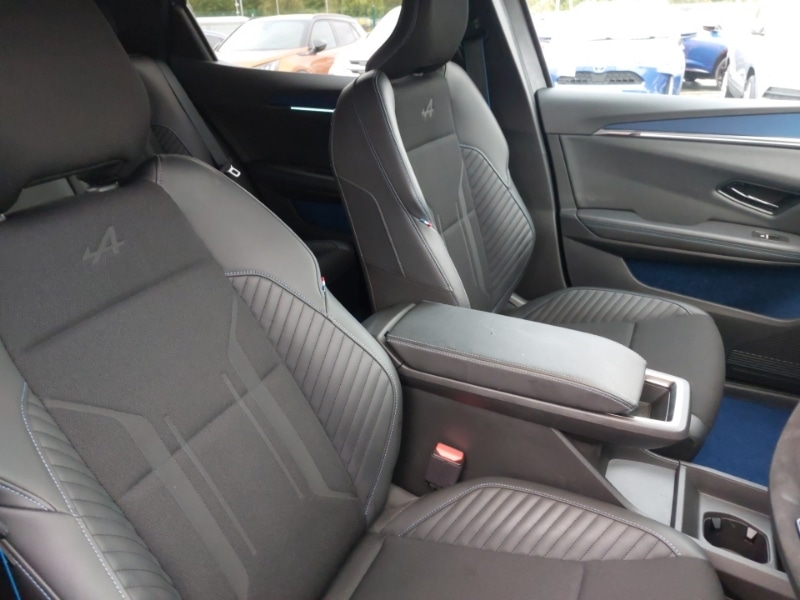 Used Renault Scenic E-Tech 2025 for sale - 76172219: Photo 13