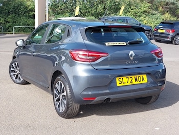 Used Renault Clio 2022 for sale - 75768166: Photo
