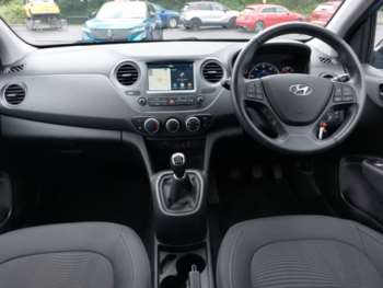 Used Hyundai i10 2019 for sale - 75125070: Photo