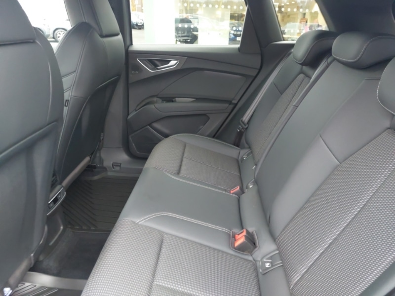 Used Audi Q4 e-tron 2023 for sale - 76506934: Photo 6