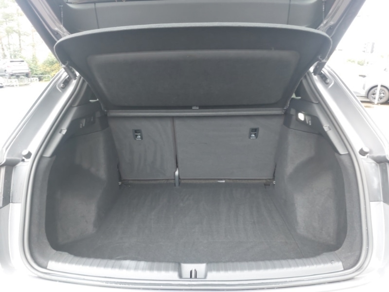 Used Audi Q4 e-tron 2023 for sale - 76506934: Photo 8