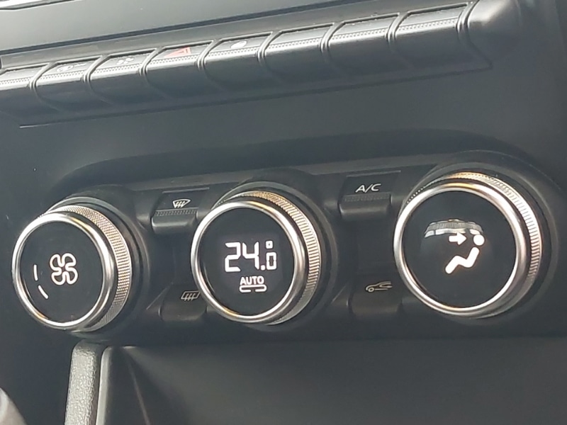 Used Renault Captur 2023 for sale - 76779637: Photo 14