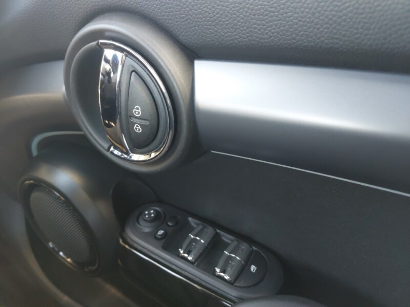 Used MINI Convertible 2024 for sale - 77947754: Photo 16