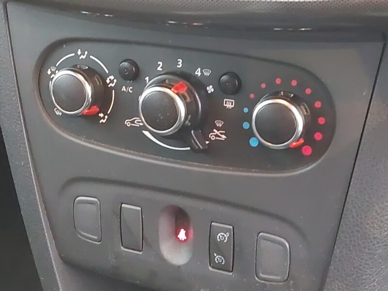 Used Dacia Sandero Stepway 2020 for sale - 77495452: Photo 18