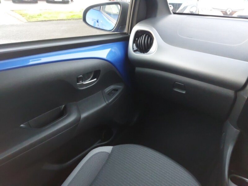 Used Toyota AYGO 2021 for sale - 76983051: Photo 10