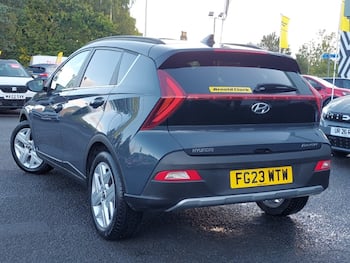 Used Hyundai BAYON 2023 for sale - 79517303: Photo