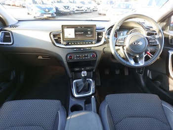 Used Kia Ceed 2020 for sale - 77114975: Photo