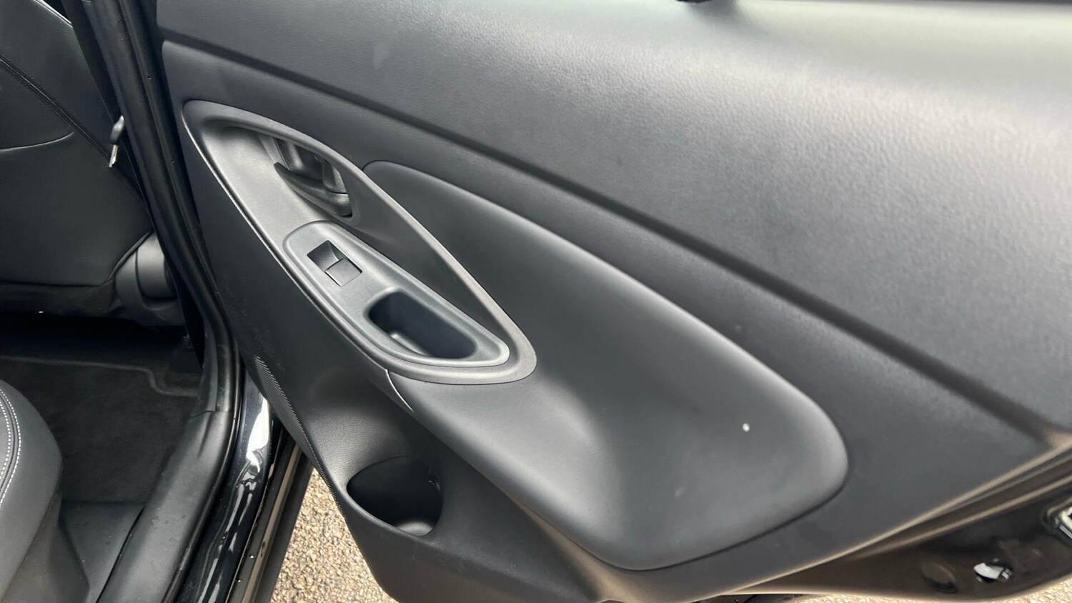 Used Toyota Yaris Cross 2025 for sale - 77510957: Photo 32