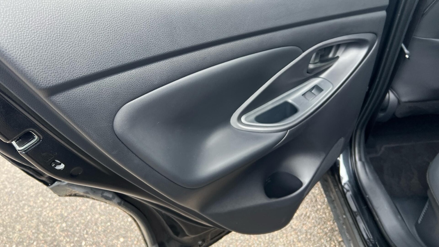 Used Toyota Yaris Cross 2025 for sale - 77510957: Photo 33