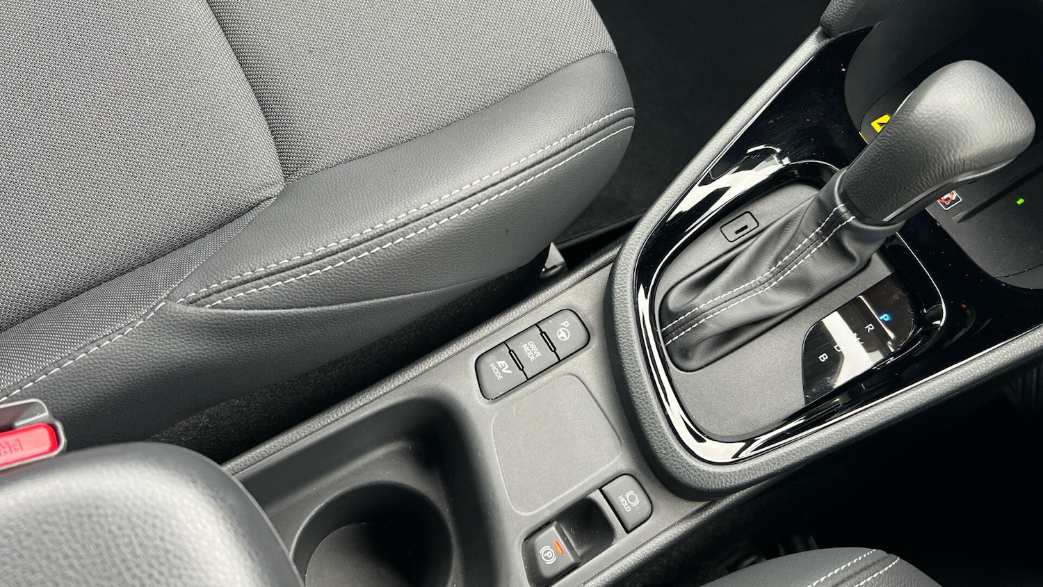 Used Toyota Yaris Cross 2025 for sale - 77510957: Photo 39