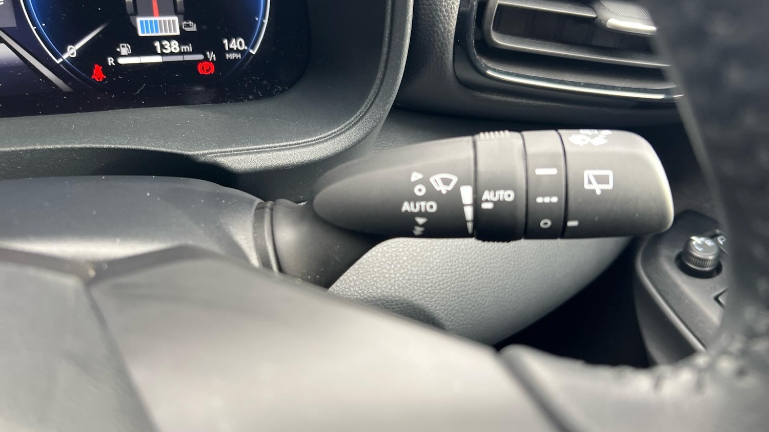 Used Toyota Yaris Cross 2025 for sale - 77510957: Photo 43