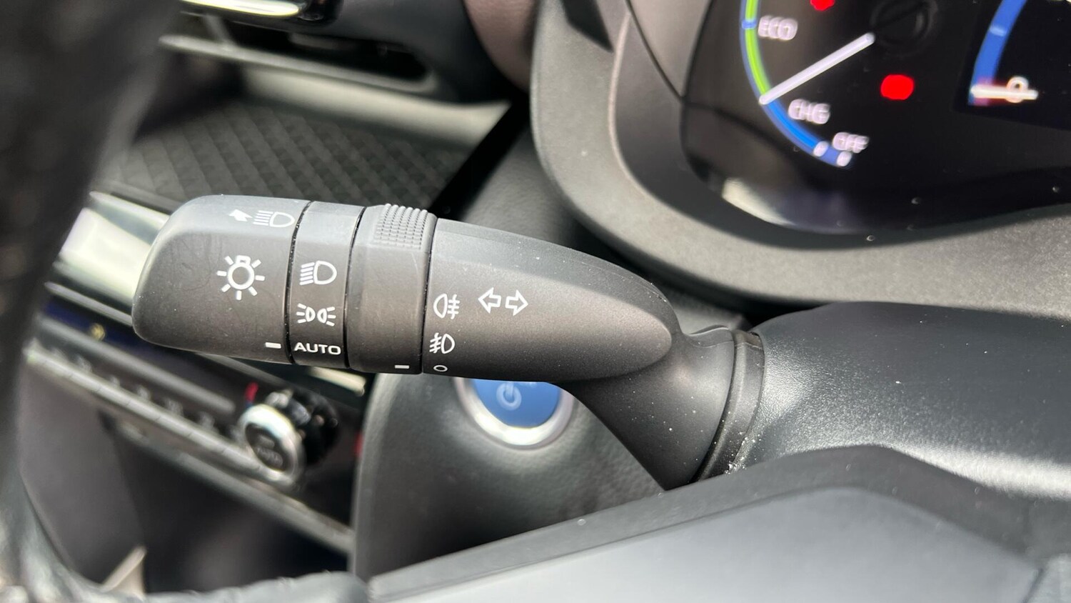 Used Toyota Yaris Cross for sale - 78115456: Photo 37