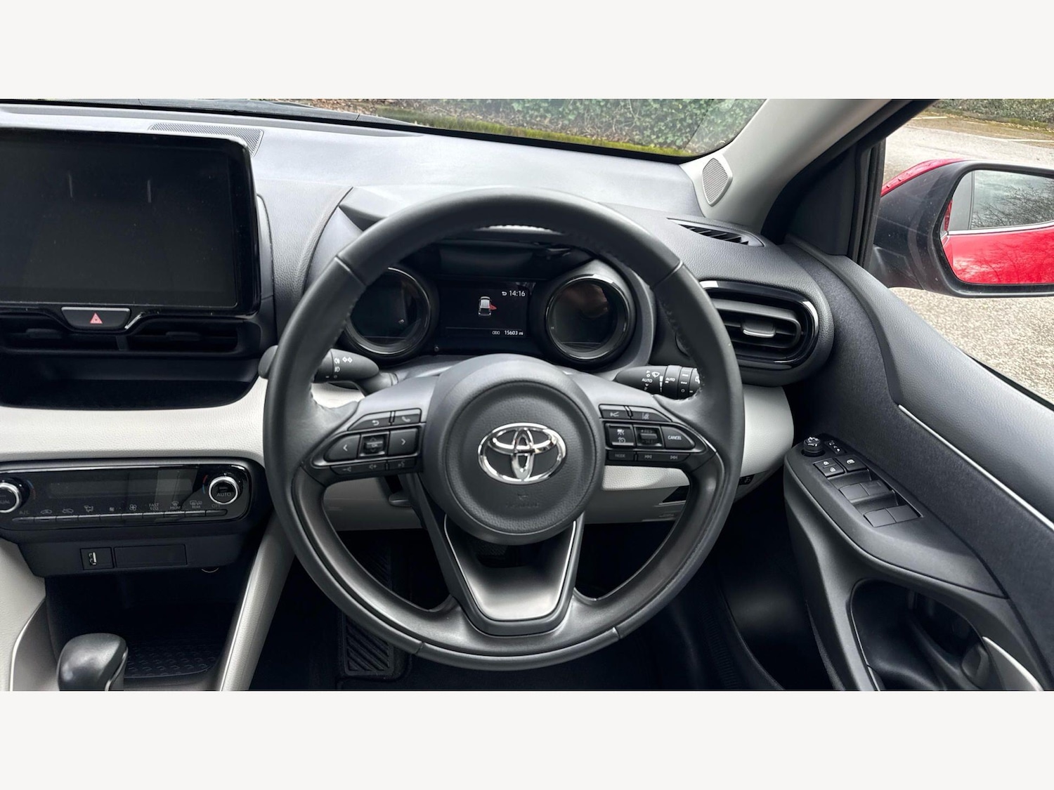 Used Toyota Yaris for sale - 77926245: Photo 10
