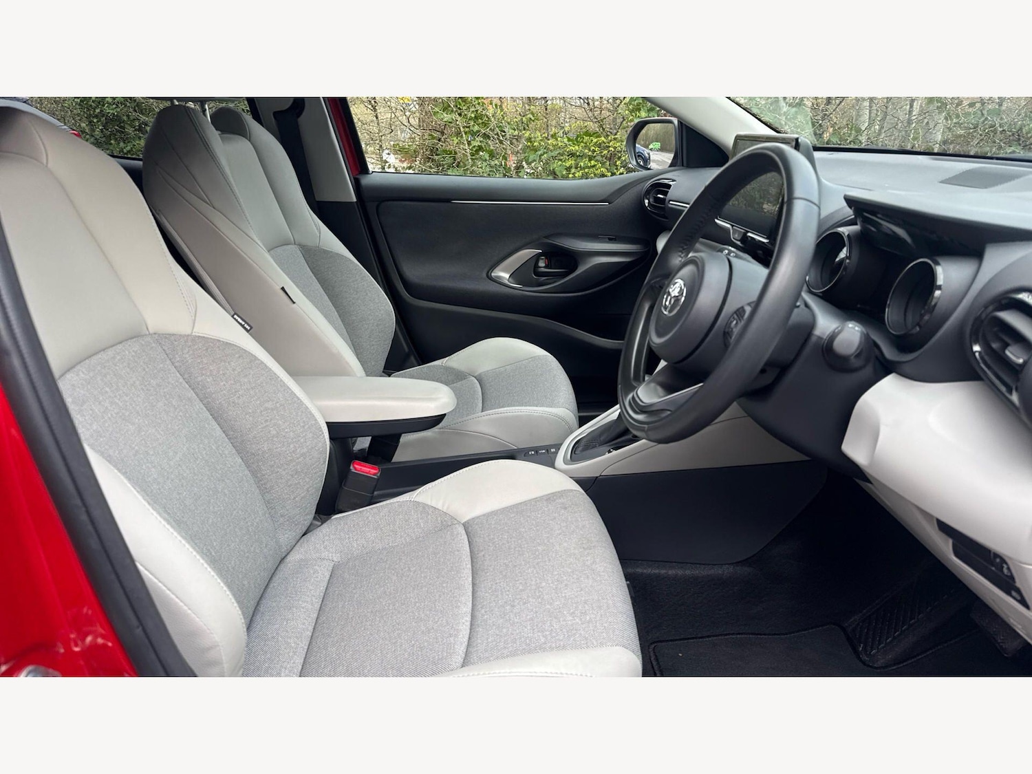 Used Toyota Yaris for sale - 77926245: Photo 13