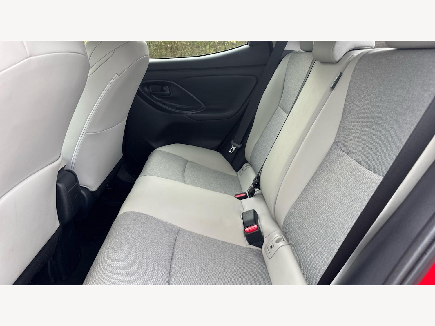 Used Toyota Yaris for sale - 77926245: Photo 15