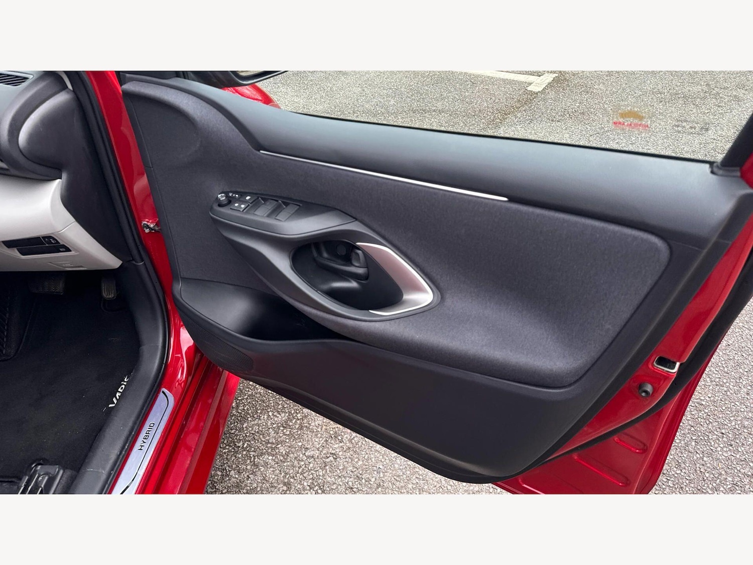 Used Toyota Yaris for sale - 77926245: Photo 31